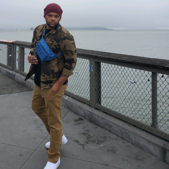 Meet your Posher, Cedric - Picture 1 of 1